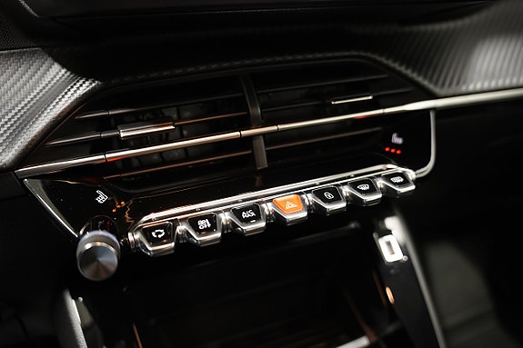 Peugeot 2008 12 of 19