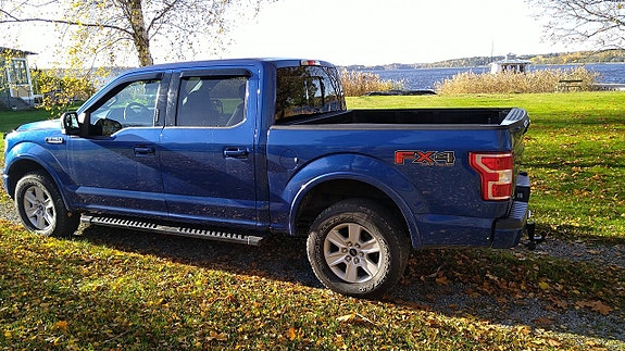 Ford F-150 3 of 5