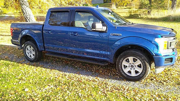 Ford F-150 4 of 5