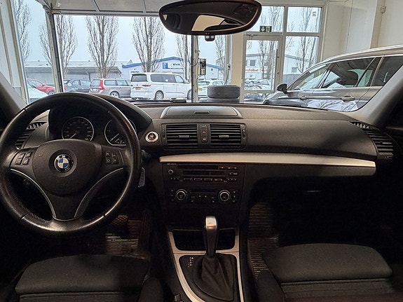 BMW 118d 10 of 17
