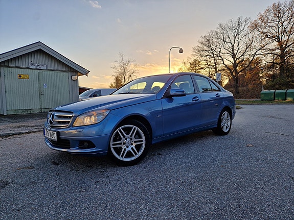 Mercedes-Benz C180