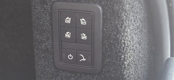Land Rover Range Rover 16 of 27