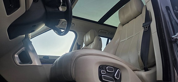 Land Rover Range Rover 23 of 27