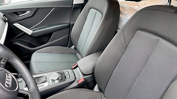 Audi Q2 8 of 12