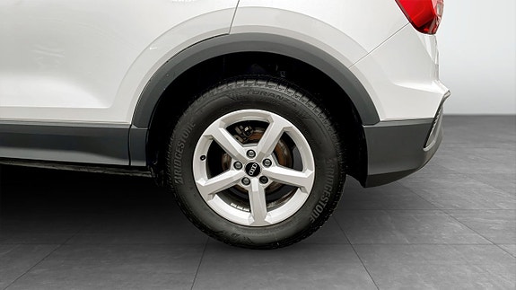 Audi Q2 6 of 12