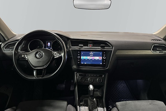 Volkswagen Tiguan Allspace 4 of 5