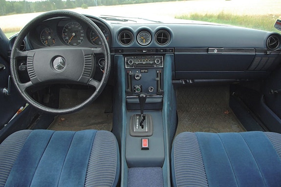 Mercedes-Benz 350 SLC 7 of 12
