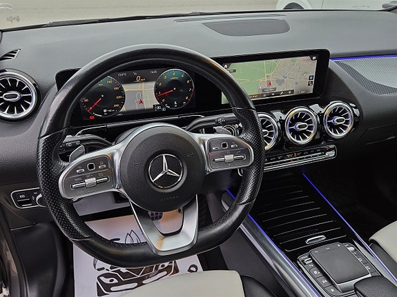 Mercedes-Benz B200 10 of 17