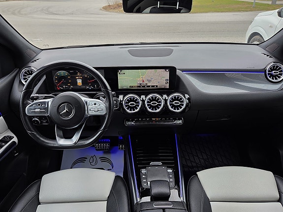 Mercedes-Benz B200 13 of 17