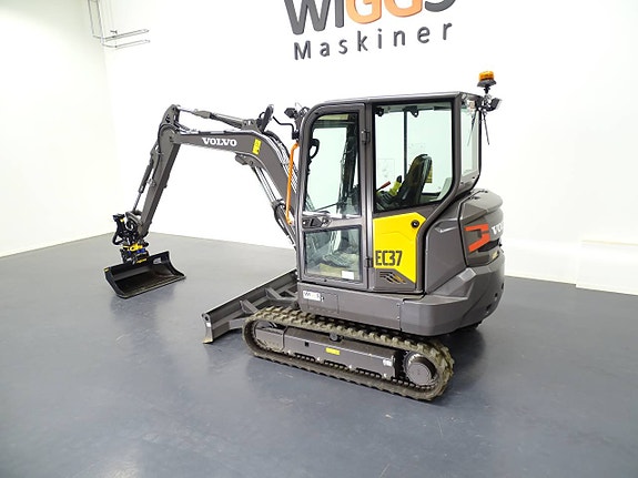 Volvo EC37F / Engcon EC204 / S40 / Microprop MIG2 3 of 5