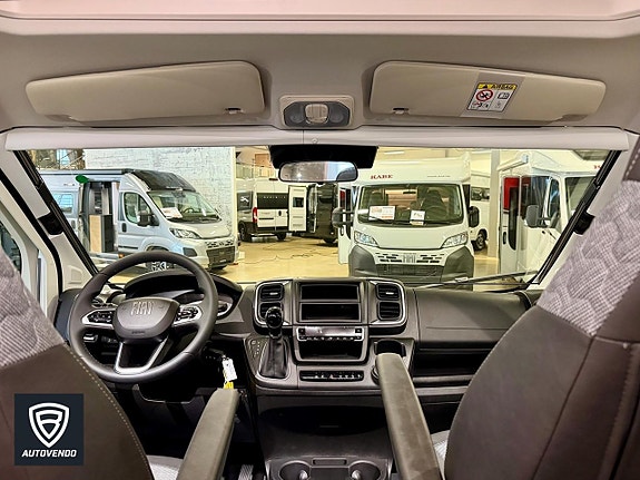 Adria Matrix Plus 670 SL 3 of 18