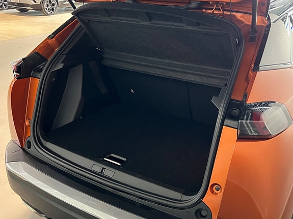 Peugeot 2008 6 of 18