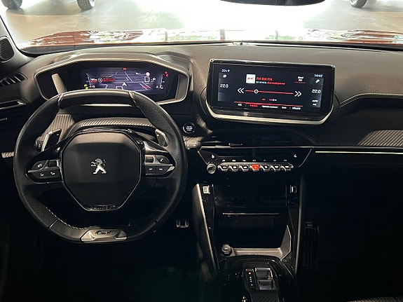 Peugeot 2008 14 of 18