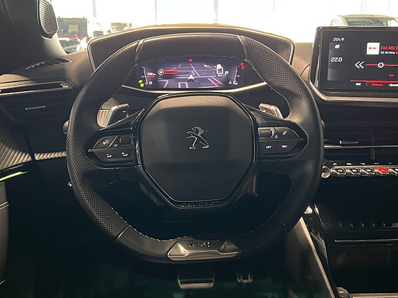 Peugeot 2008 13 of 18