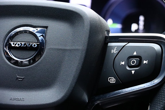 Volvo XC40 24 of 30