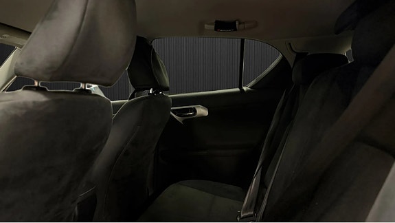 Lexus CT200h 11 of 11