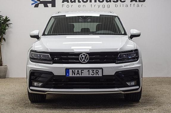 Volkswagen Tiguan Allspace 4 of 5