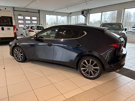 Mazda 3 3 of 5