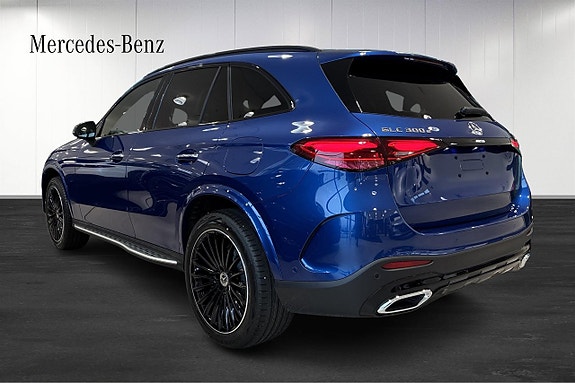Mercedes-Benz GLC300 e 4 of 5
