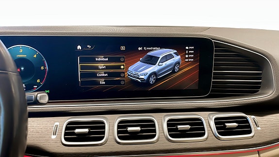 Mercedes-Benz GLE300 d 17 of 22