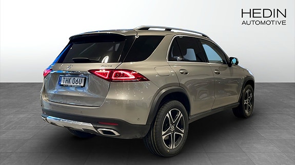 Mercedes-Benz GLE300 d 2 of 5