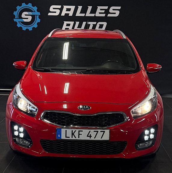 Kia Ceed 2 of 5