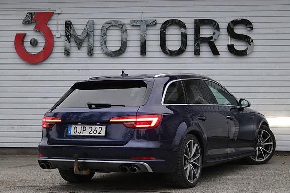 Audi S4 6 of 27