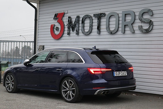 Audi S4 5 of 5