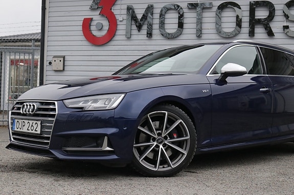 Audi S4 2 of 5