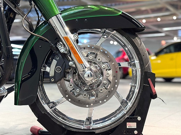 Harley-Davidson Road King CVO 110 Cui Screamin' Eagle V&H Sv-Såld *SE UTR* 20 of 27