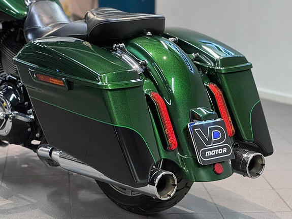 Harley-Davidson Road King CVO 110 Cui Screamin' Eagle V&H Sv-Såld *SE UTR* 12 of 27