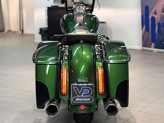 Harley-Davidson Road King CVO 110 Cui Screamin' Eagle V&H Sv-Såld *SE UTR* 13 of 27