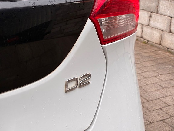 Volvo V40 10 of 24