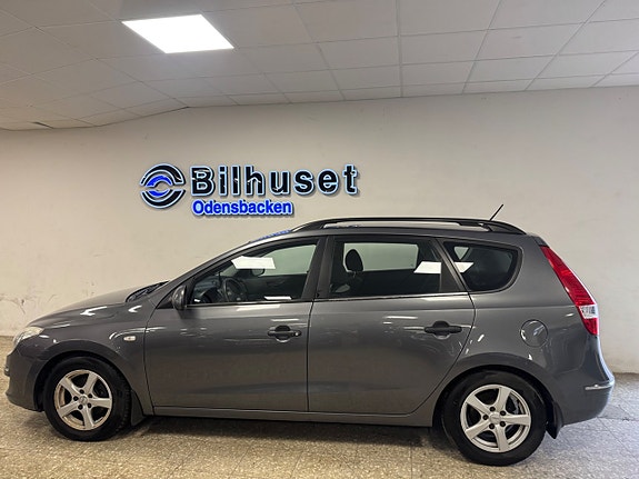 Hyundai i30 2 of 5