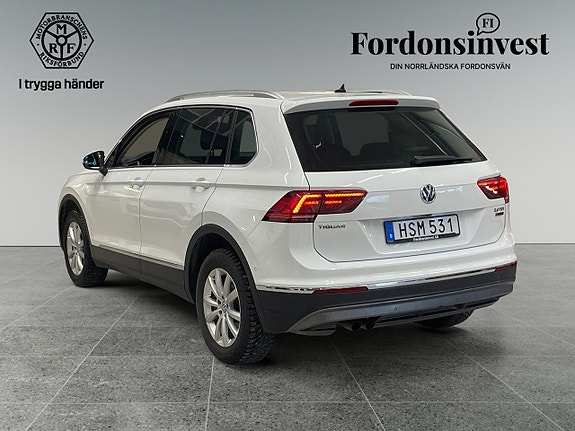 Volkswagen Tiguan 4 of 5