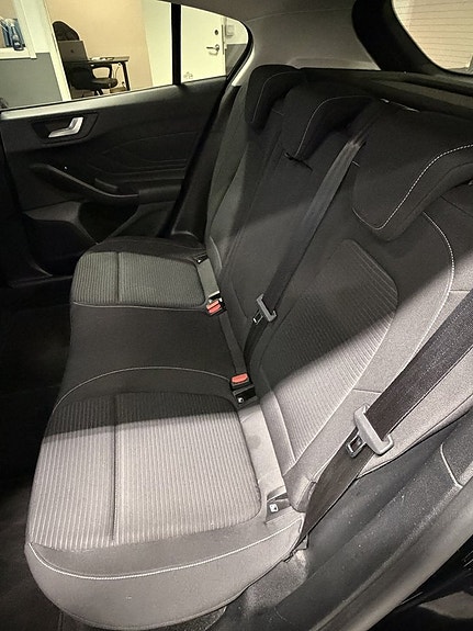 Ford Focus 15 of 17