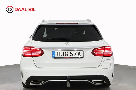 Mercedes-Benz C300 7 of 24