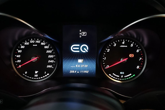 Mercedes-Benz C300 15 of 24