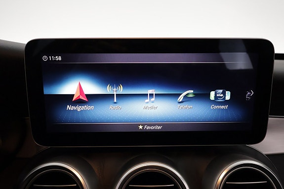 Mercedes-Benz C300 19 of 24