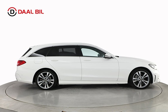 Mercedes-Benz C300 5 of 5