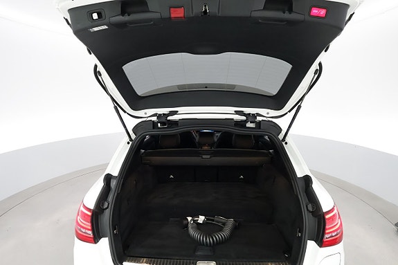Mercedes-Benz C300 22 of 24
