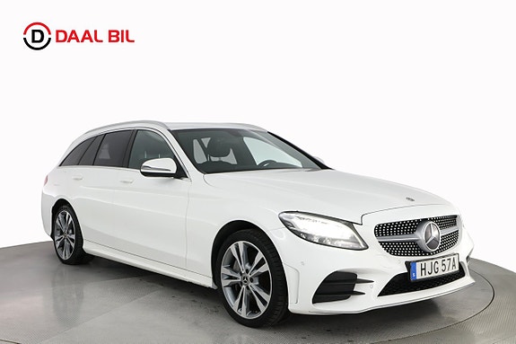 Mercedes-Benz C300 3 of 5
