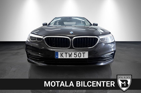 BMW 520d 3 of 5