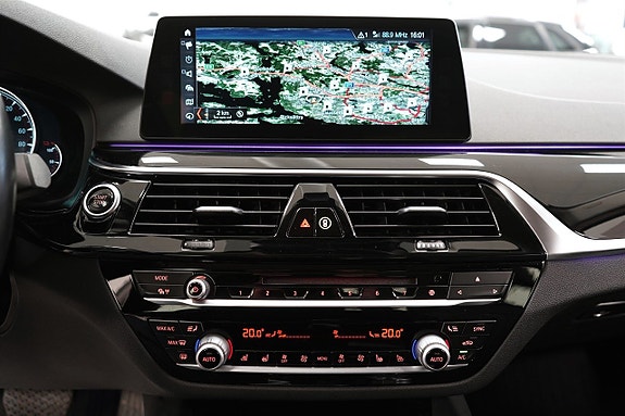 BMW 530e 20 of 26