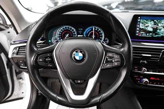 BMW 530e 17 of 26