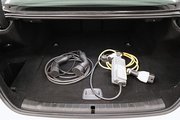 BMW 530e 13 of 26