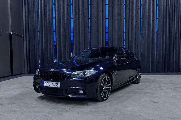 BMW 520d 2 of 5