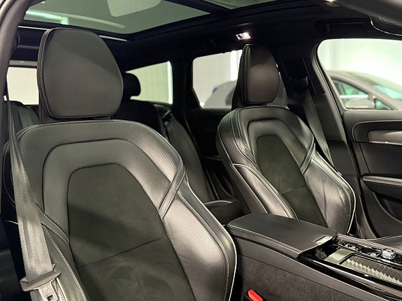 Volvo V90 23 of 27