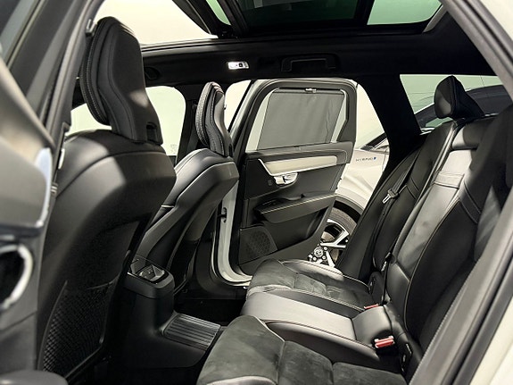 Volvo V90 24 of 27