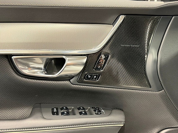 Volvo V90 18 of 27